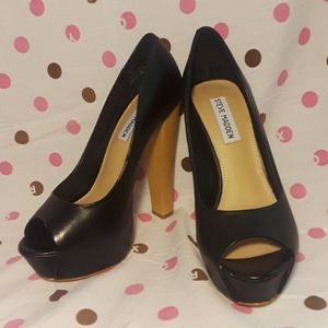 Steve Madden open toe